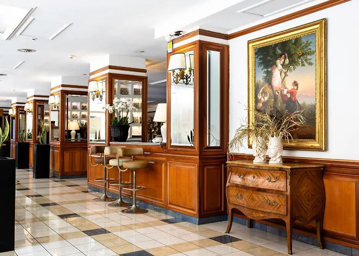 Grand Tiberio Otel
