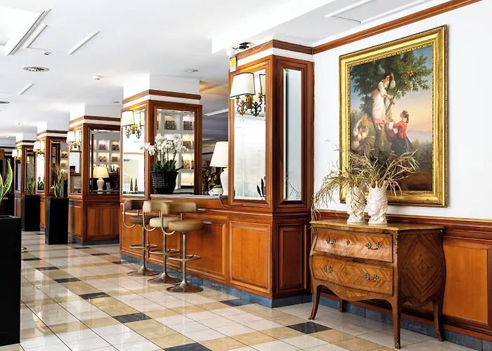 Grand Tiberio Hotel